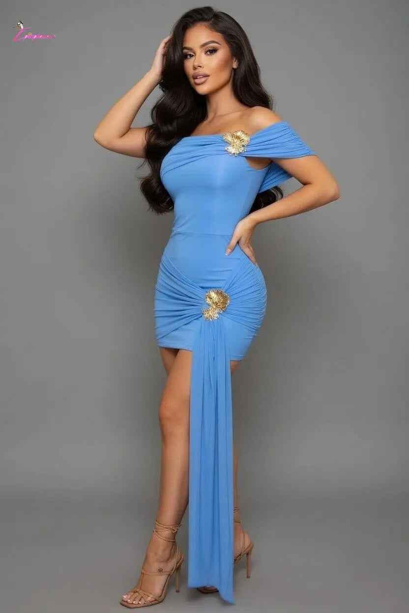 Gold brooch dress outfit view - Epicplacess