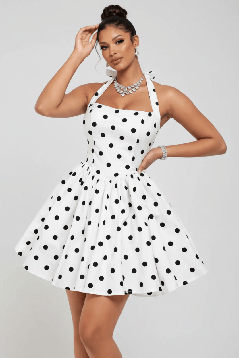 Polka dot dress detail - Epicplacess
