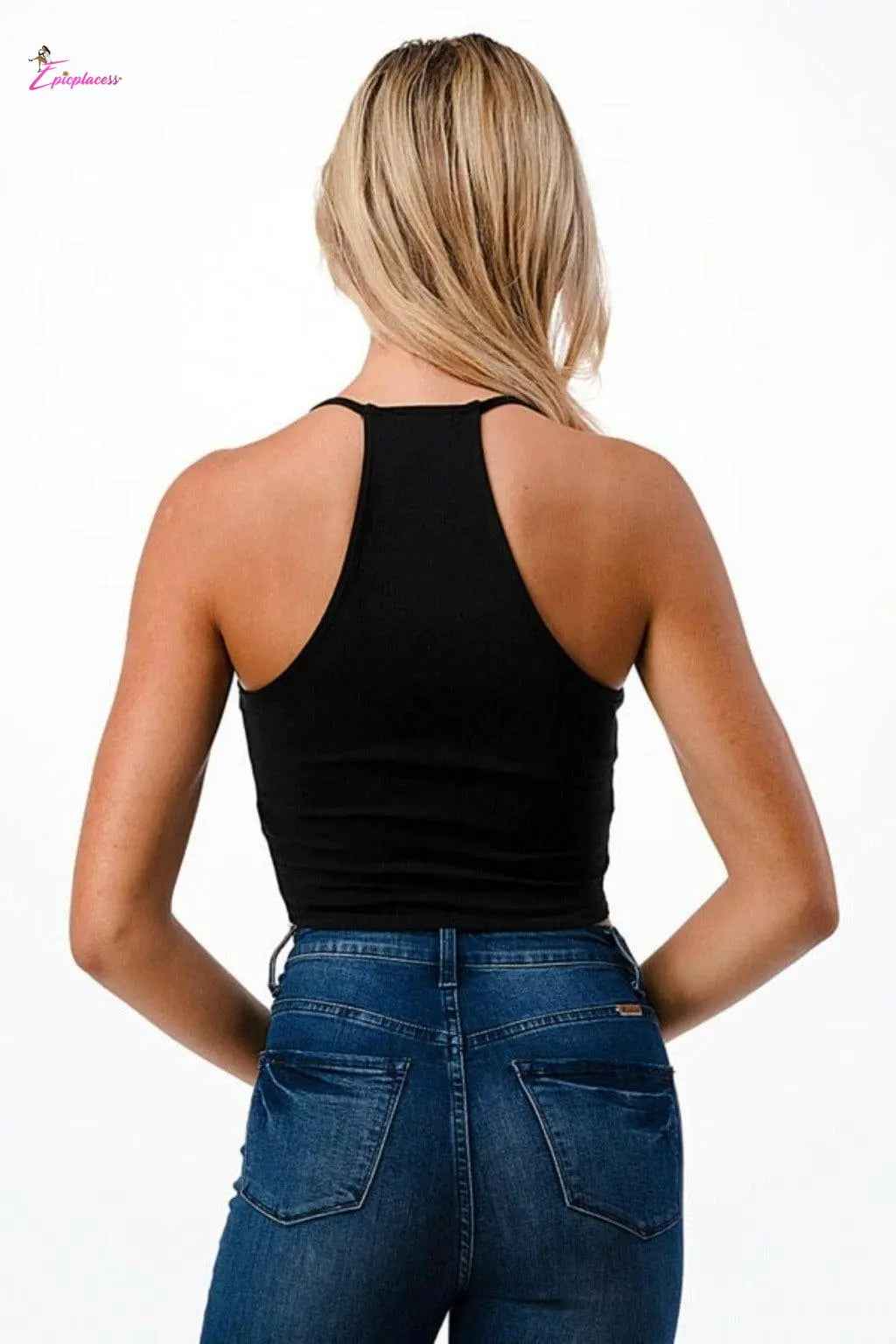 Halter crop top front view - Epicplacess