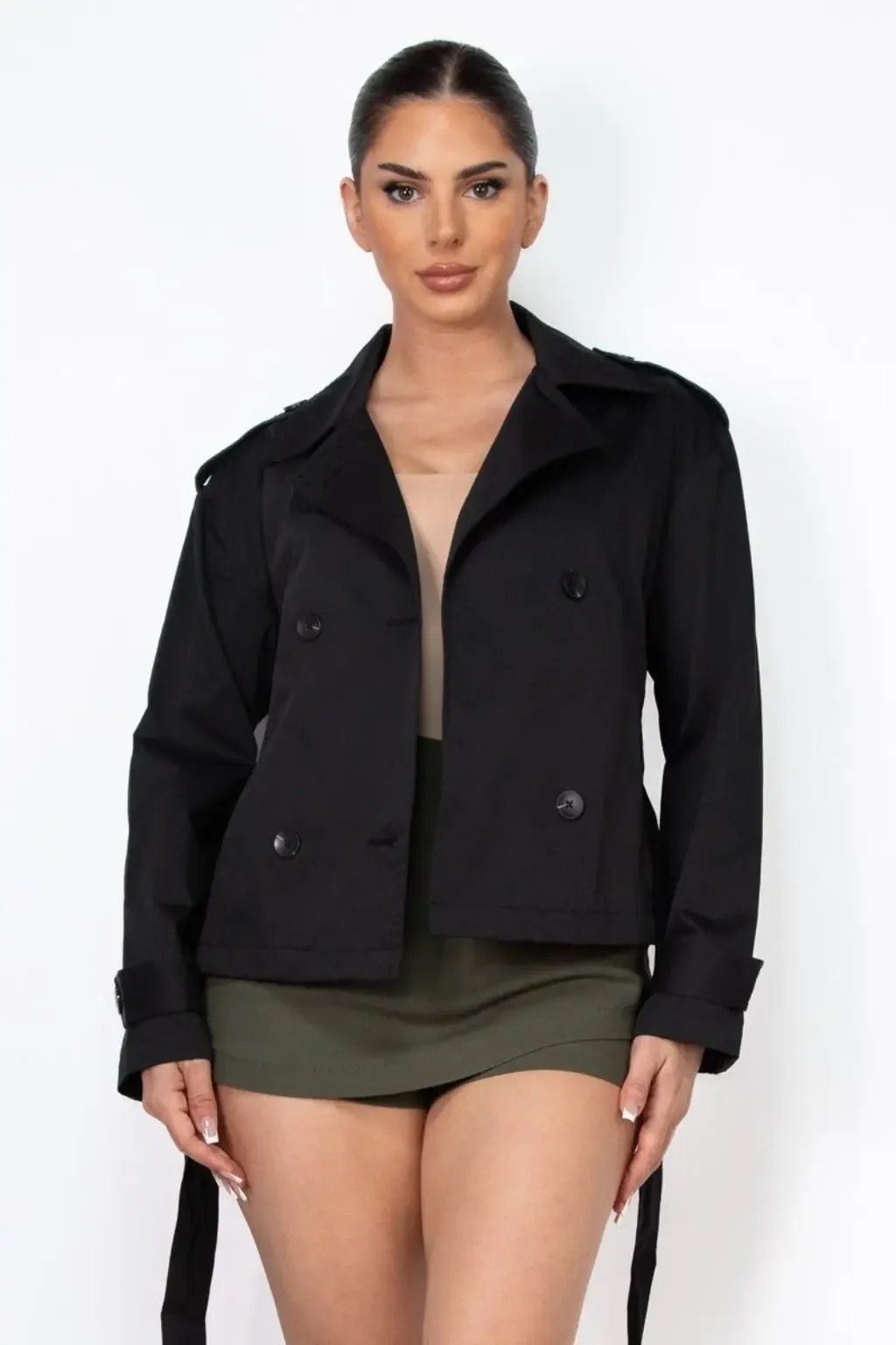 Belted coat close detail - Epicplacess