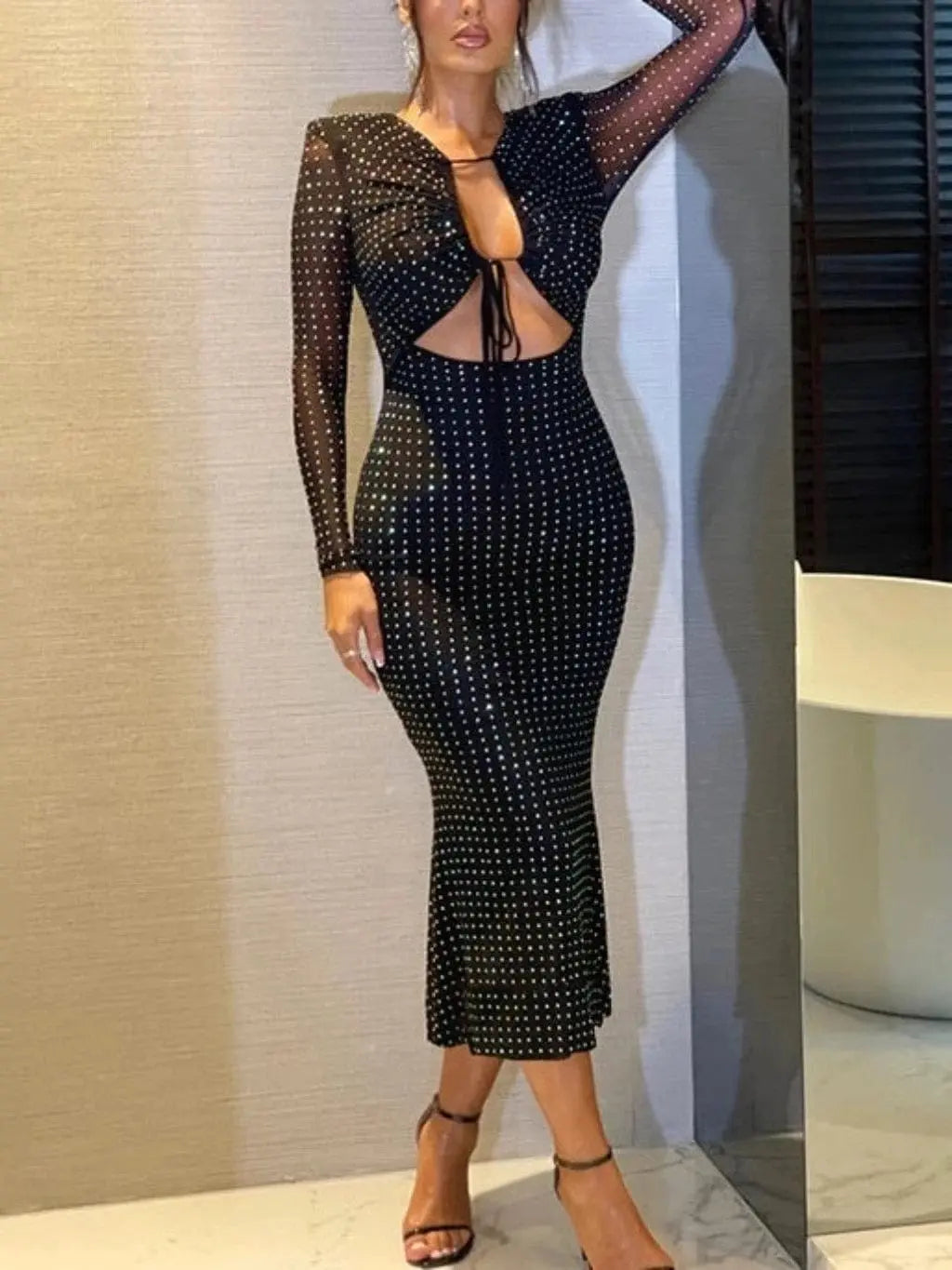 Amara Panelled Sequin Gown Maxi Dress - Black - Epicplacess