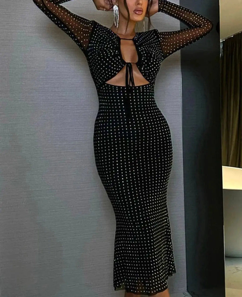 Amara Panelled Sequin Gown Maxi Dress - Black - Epicplacess