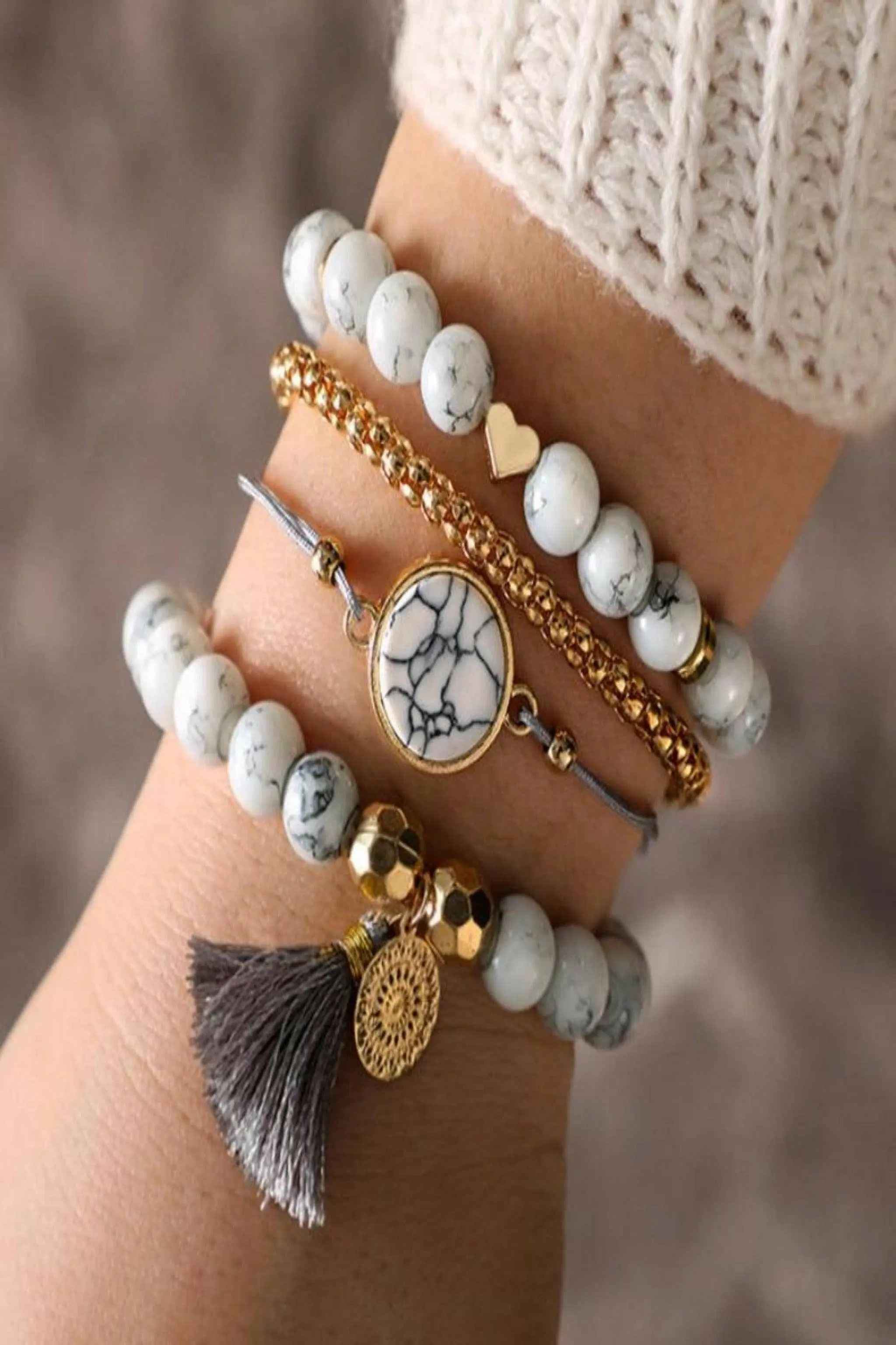 Layered bracelet set detail - Epicplacess