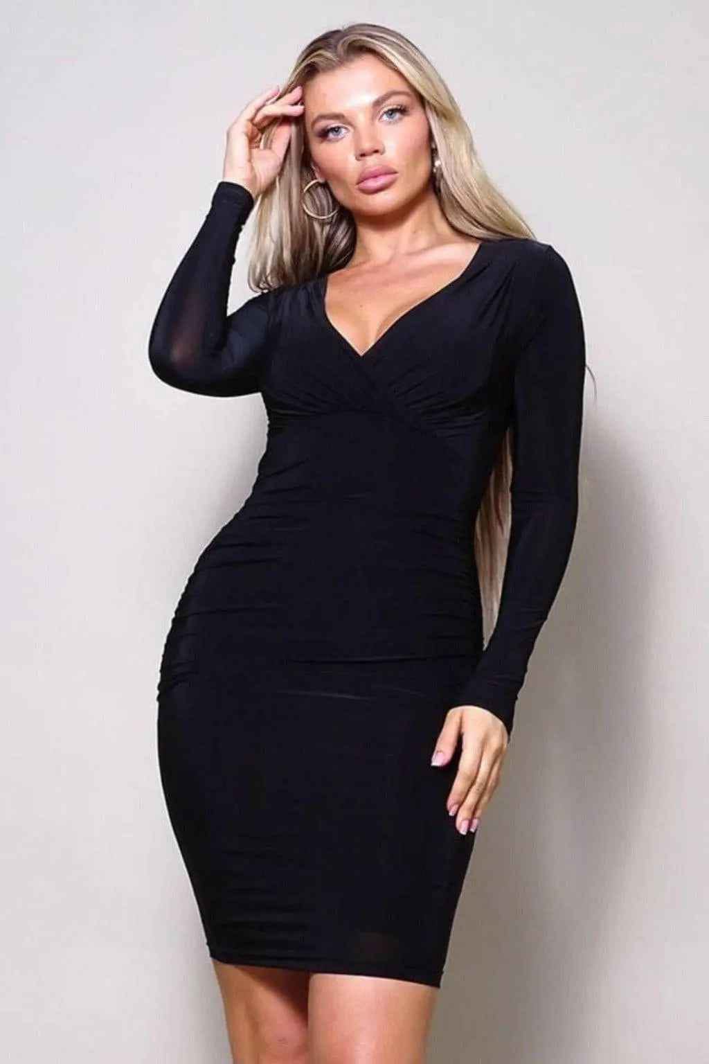 Black crossover midi dress detail - Epicplacess