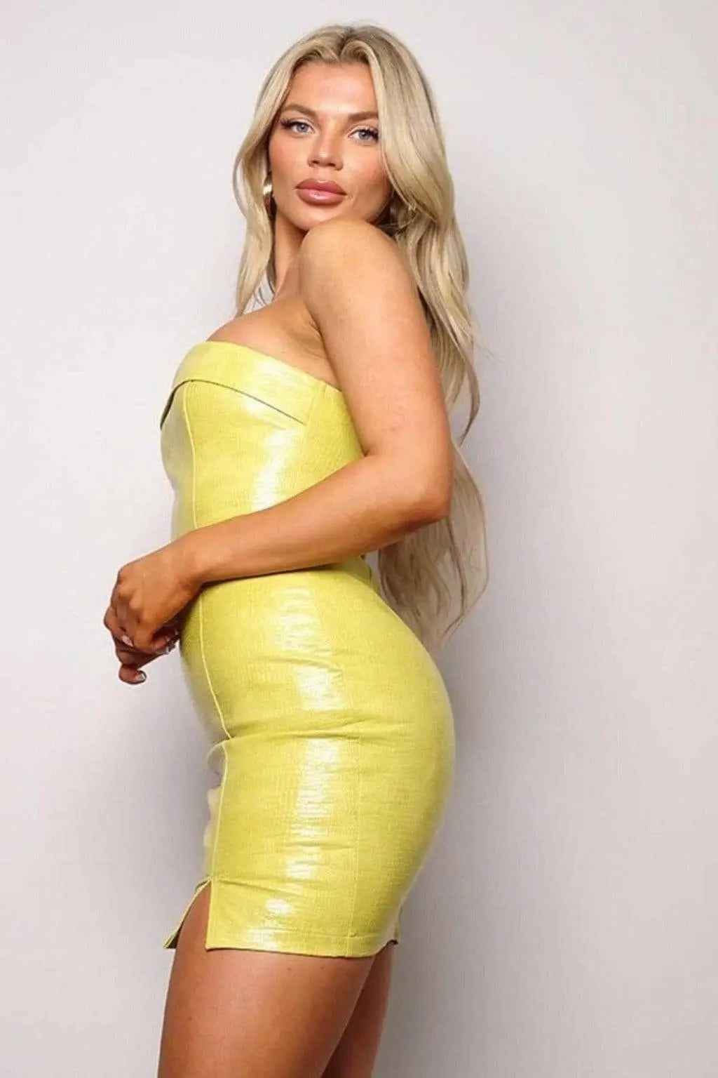 Mini dress detail view - Epicplacess