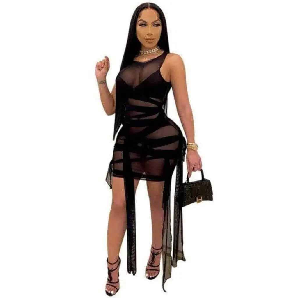 Black mini dress front view - Epicplacess