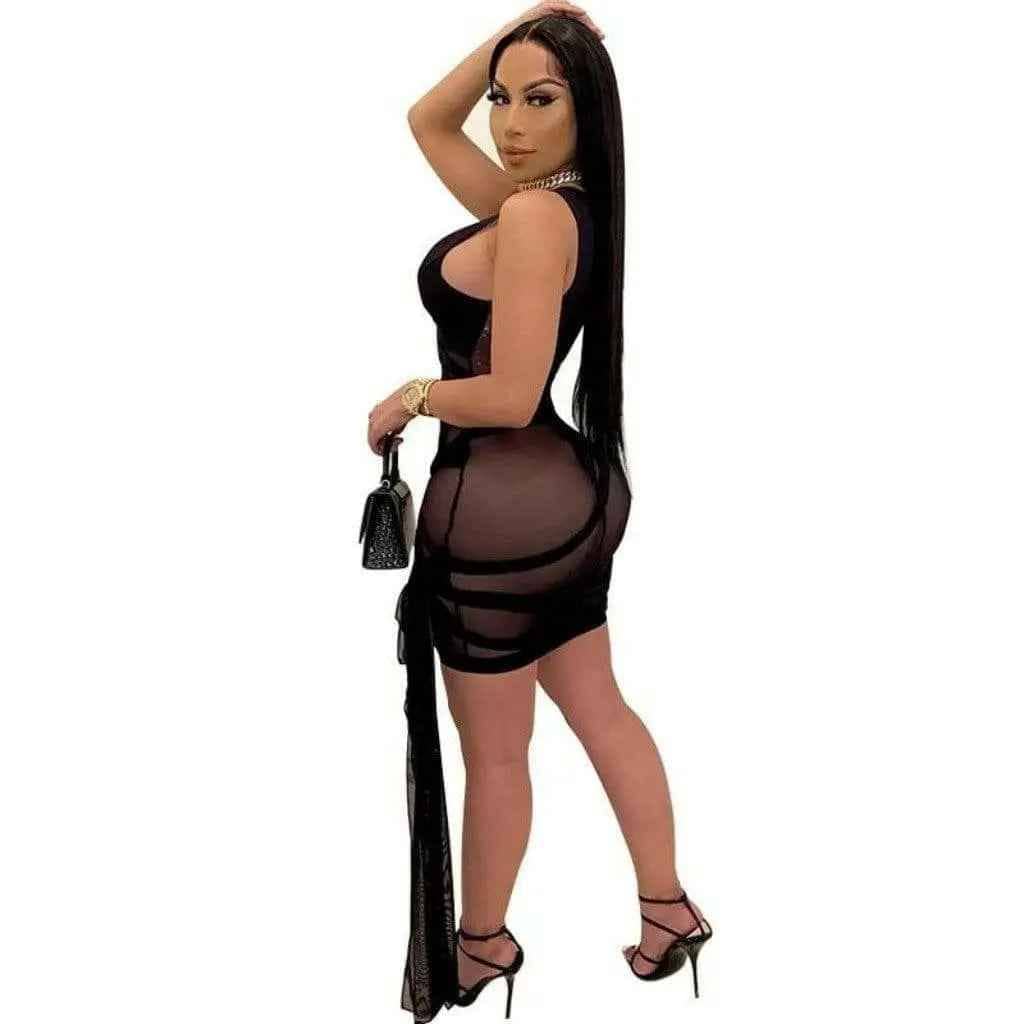 Black mini dress detail - Epicplacess