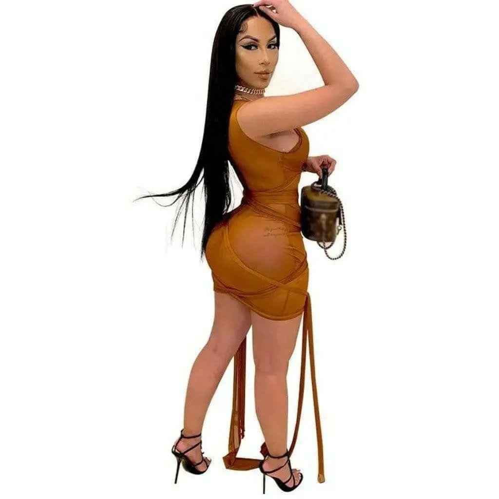 Black fitted dress side view - Epicplacess