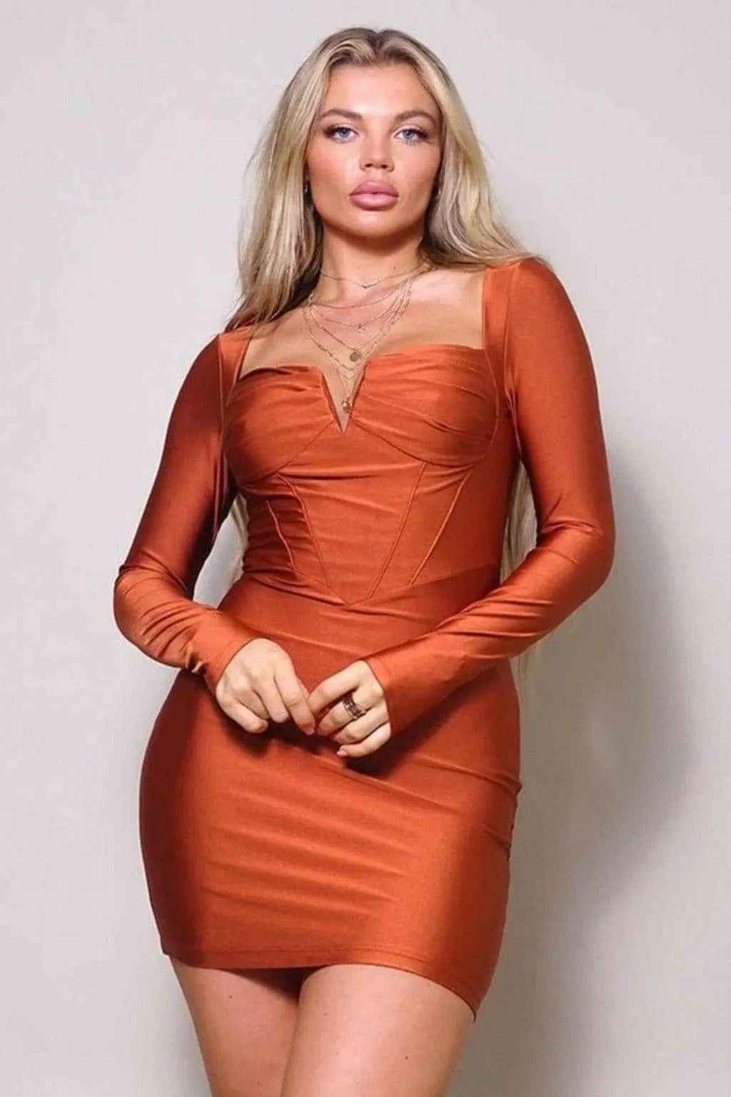 Orange mini dress front view - Epicplacess