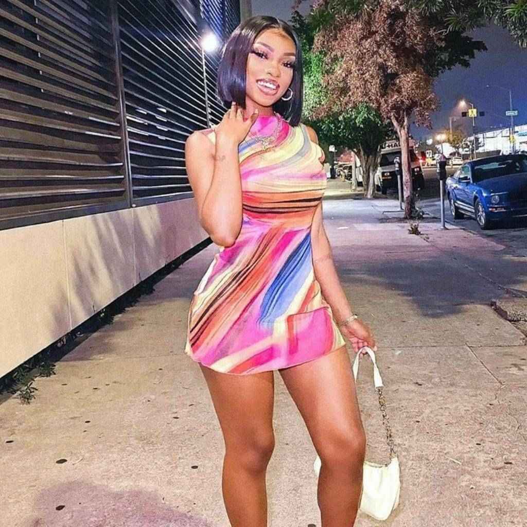 Pink stripe mini dress front view - Epicplacess