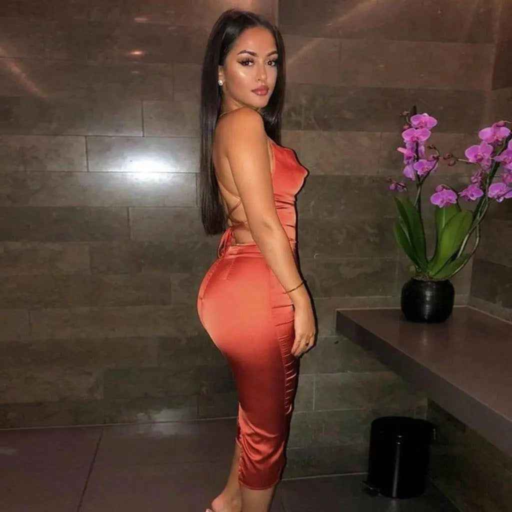 Ruched and ready midi dress outfit view - Epicplacess
