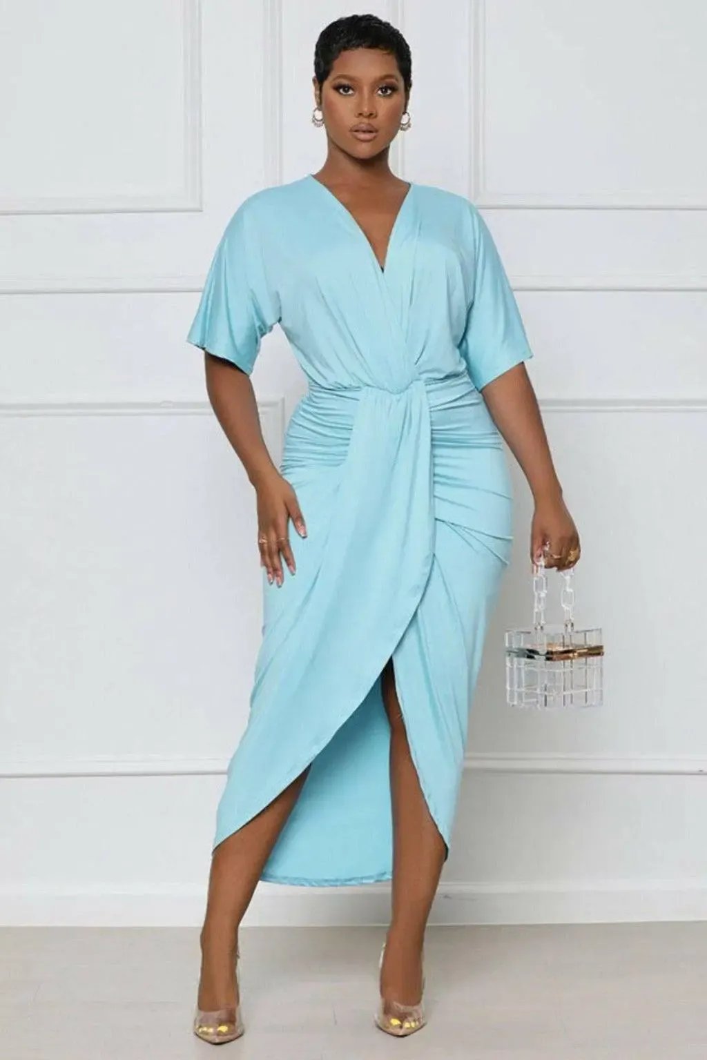 Plus size maxi dress detail - Epicplacess