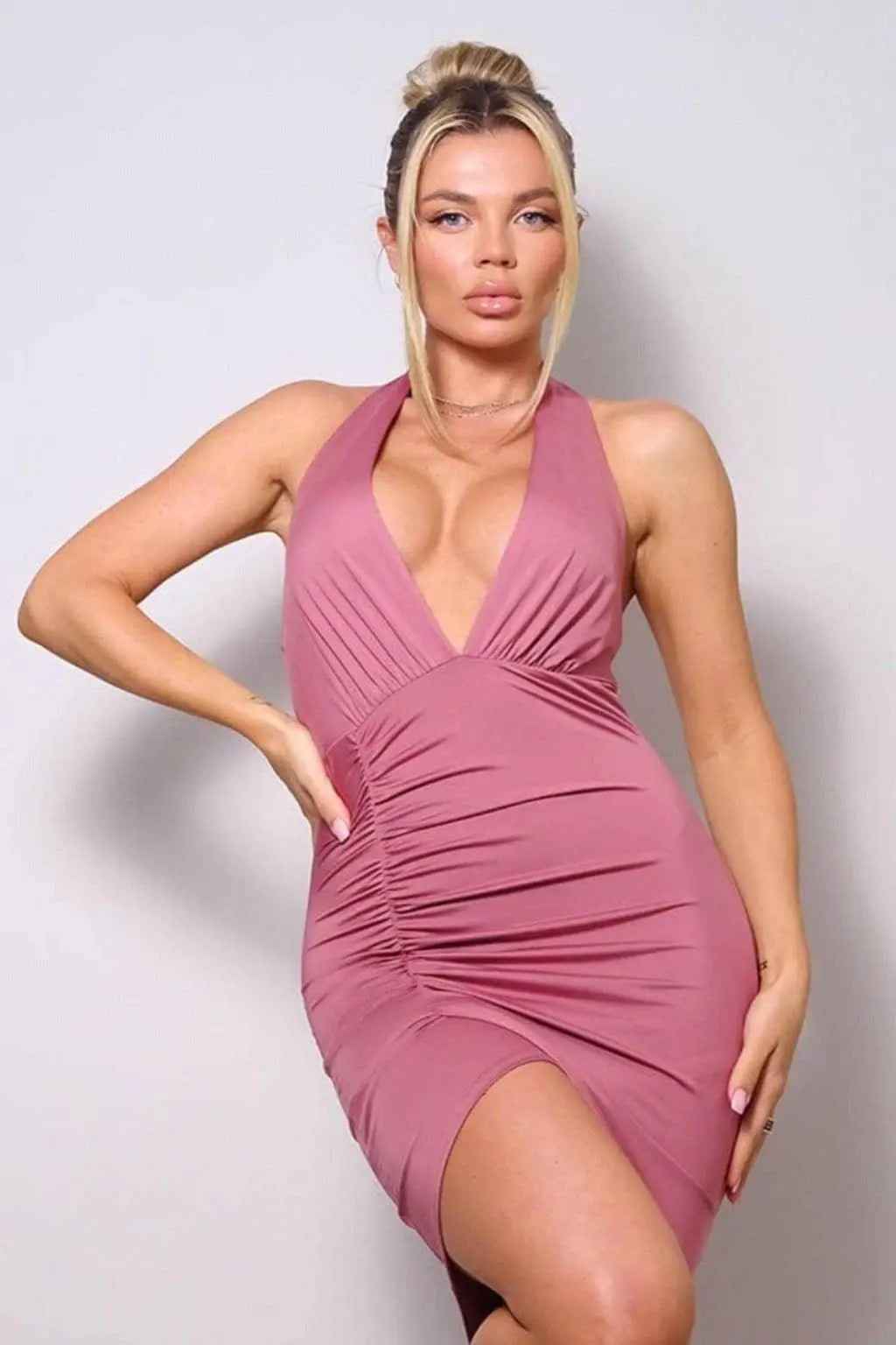 Pink halter mini dress - Epicplacess