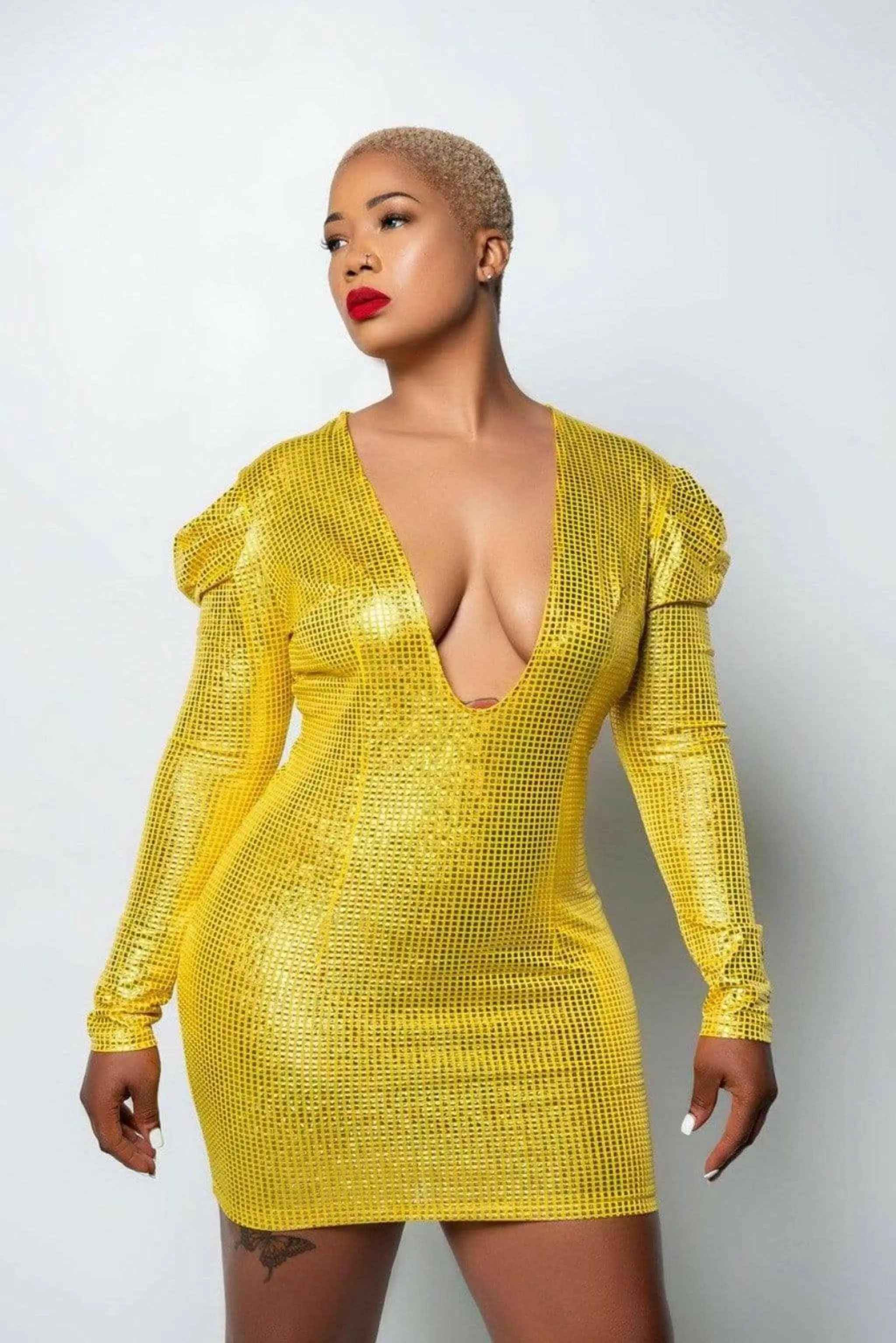Yellow shiny mini dress - Epicplacess