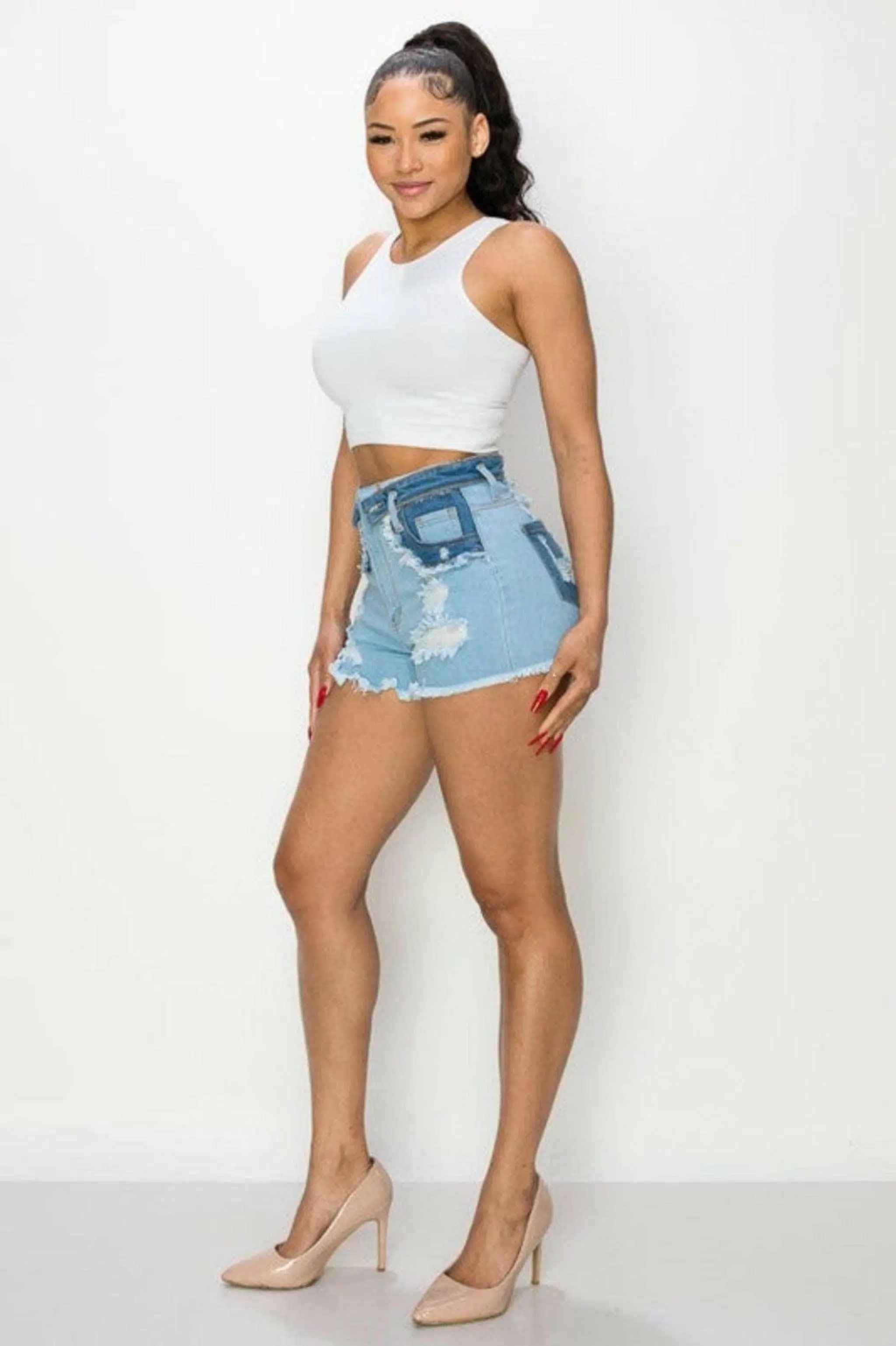 Distressed denim shorts side view - Epicplacess