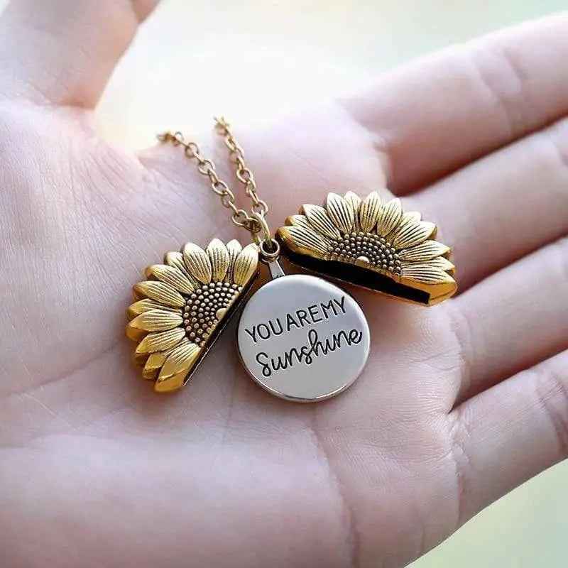 Holy Grail necklace product view - Epicplacess