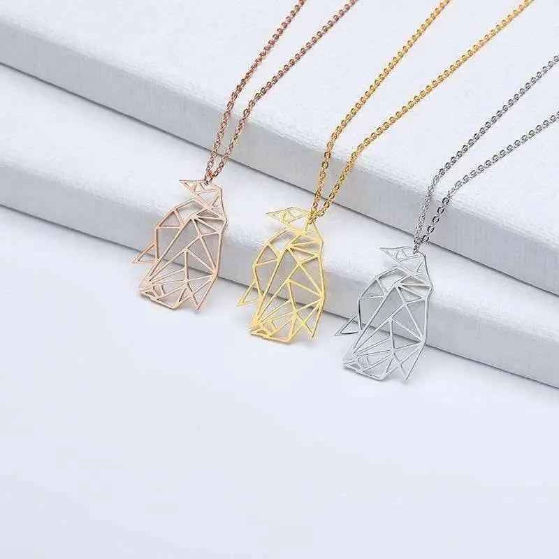 Penguin pendant necklace - Epicplacess