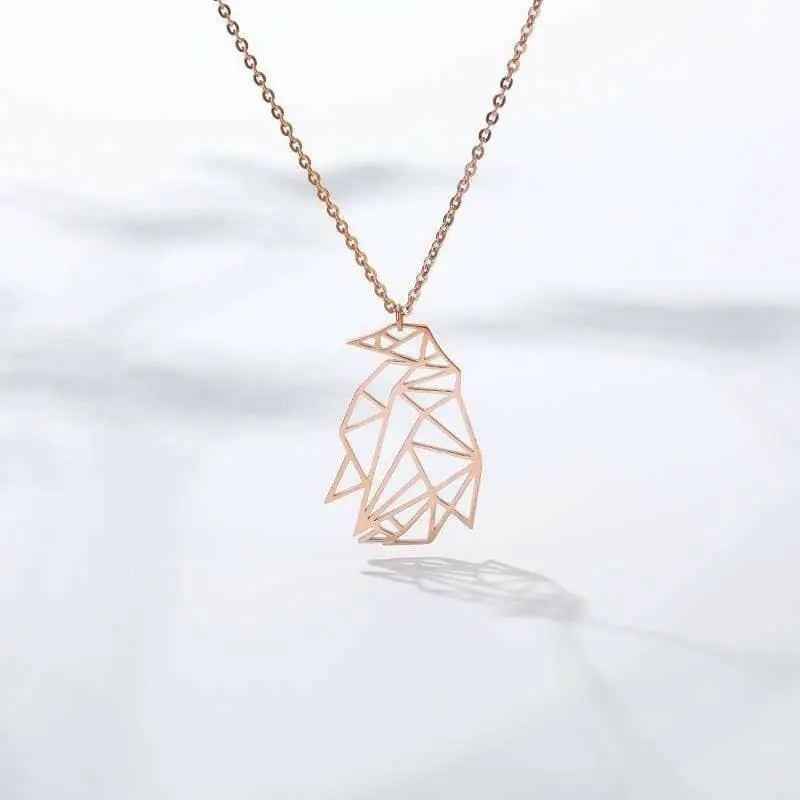 Penguin pendant necklace side view - Epicplacess