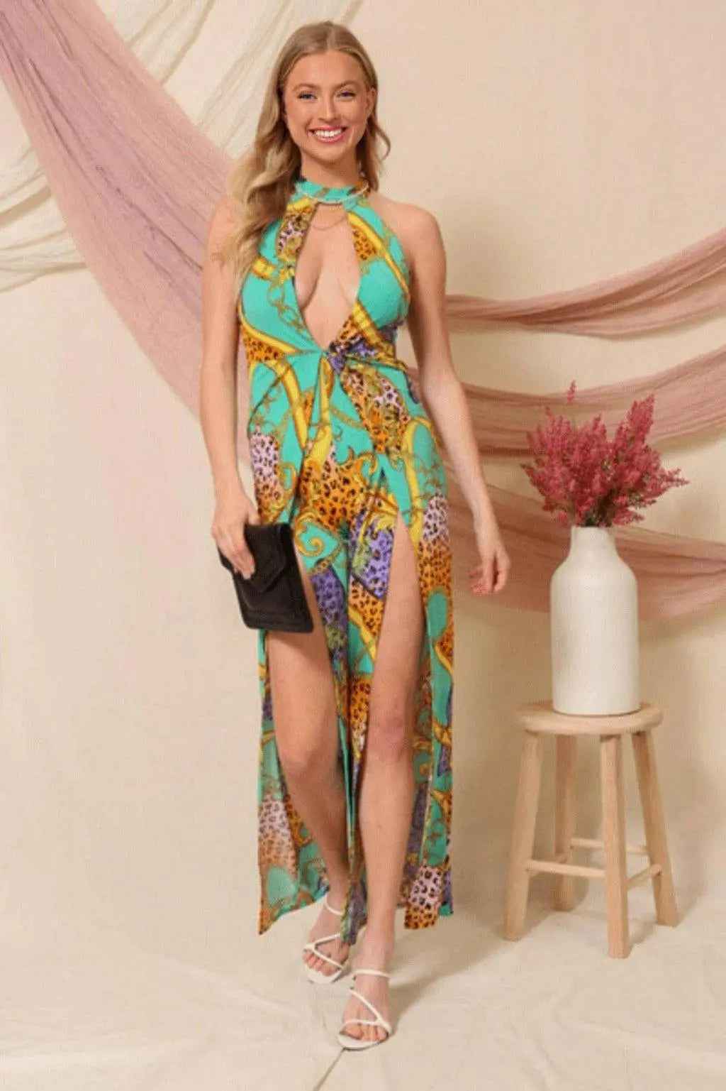 Green jumpsuit side view - Epicplacess