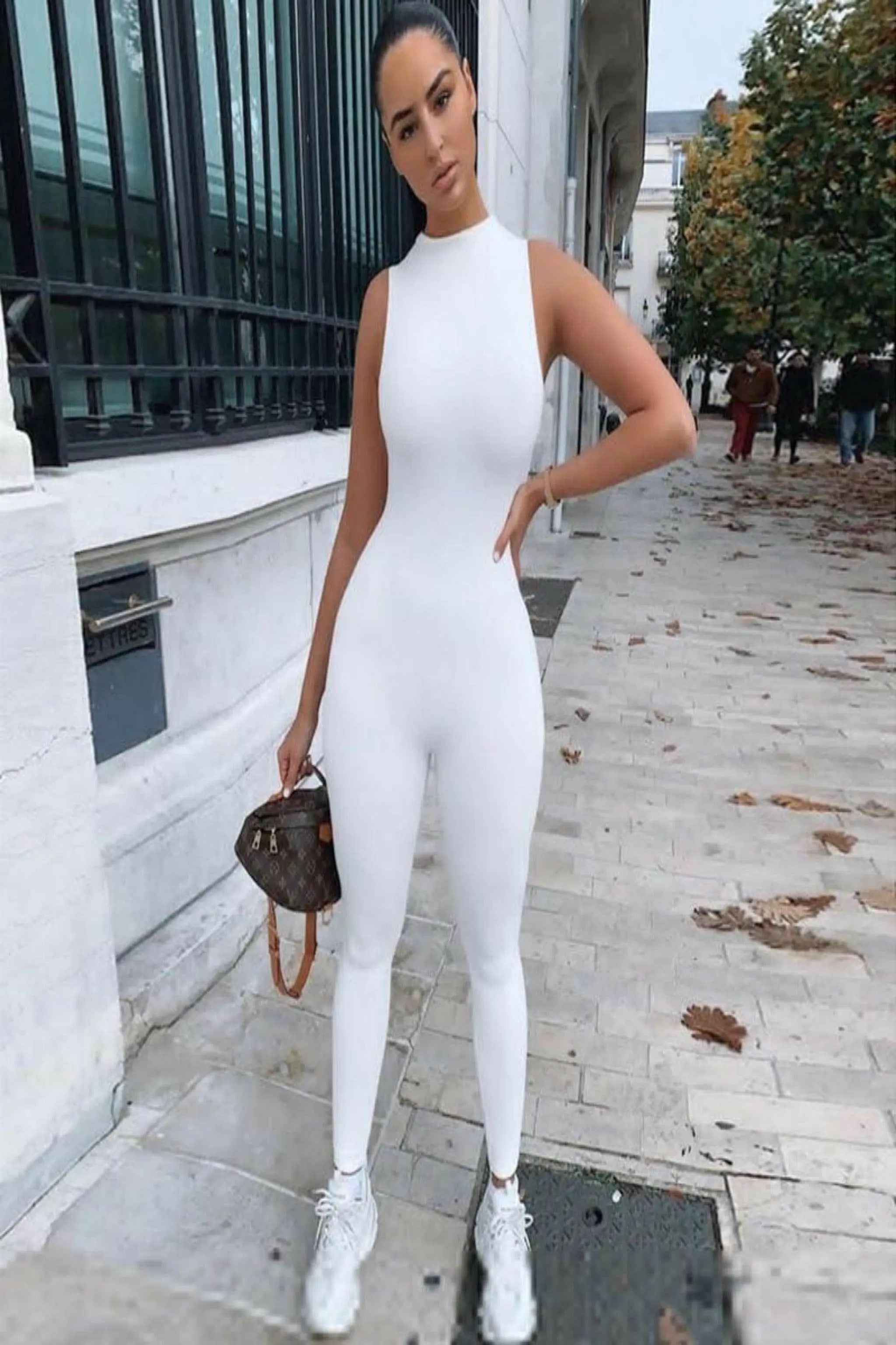 Sleeveless fitted jumpsuit front view - Epicplacess