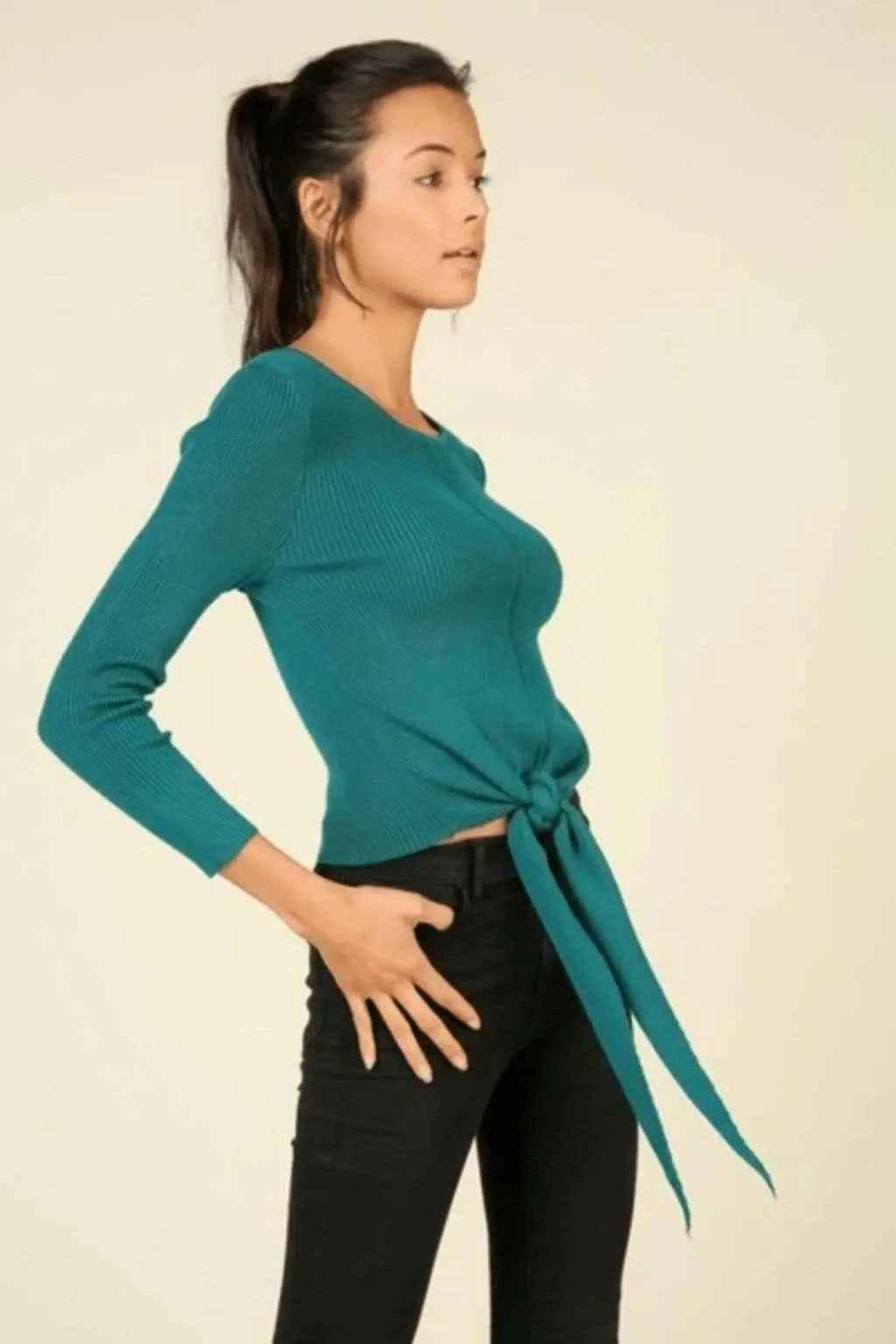 Ribbed tie-front top front view - Epicplacess