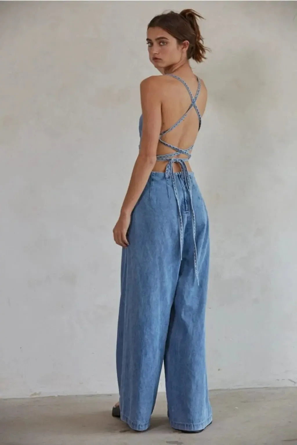 Retro jumpsuit detail - Epicplacess