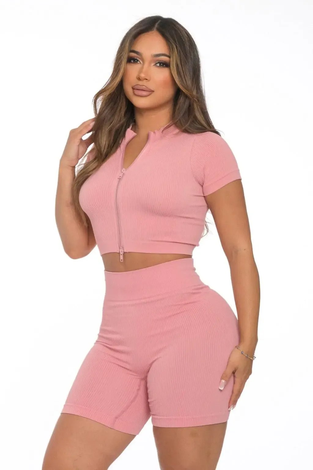 Pink active shorts set - Epicplacess