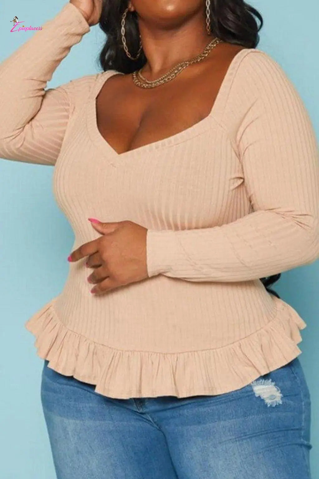 PLUS SIZE TOPS - curated selection of plus-size tops for women Epicplacess