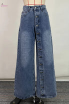 Button-front jeans detail - Epicplacess